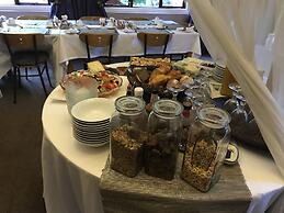 Milkwood Lodge - Hermanus