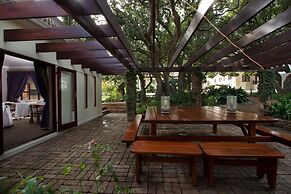 Milkwood Lodge - Hermanus