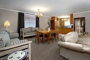 Milkwood Lodge - Hermanus