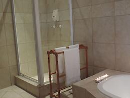 Milkwood Lodge - Hermanus