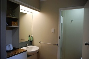 VR Auckland Airport