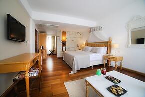 Cocos The Club Solto - Boutique Class