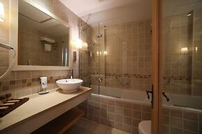 Cocos The Club Solto - Boutique Class