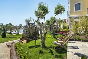 Cocos The Club Solto - Boutique Class