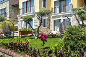 Cocos The Club Solto - Boutique Class