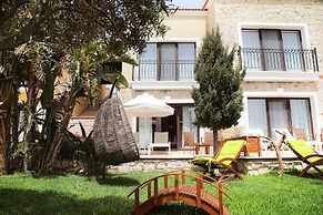 Cocos The Club Solto - Boutique Class