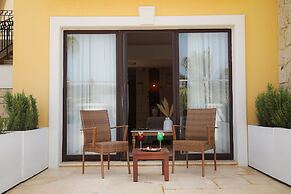 Cocos The Club Solto - Boutique Class