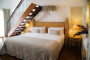 Cocos The Club Solto - Boutique Class