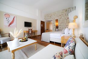 Cocos The Club Solto - Boutique Class