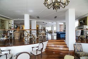 Cocos The Club Solto - Boutique Class