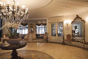 Cocos The Club Solto - Boutique Class