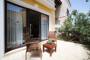 Cocos The Club Solto - Boutique Class