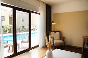 Cocos The Club Solto - Boutique Class