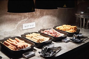 Jinjiang Metropolo Hotel Classiq, YMCA