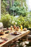 Silverland Sil Hotel