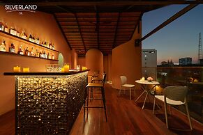 Silverland Sil Hotel