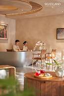 Silverland Sil Hotel