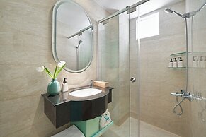 Silverland Sil Hotel