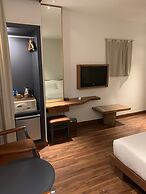 Silverland Min Hotel