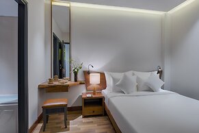 Silverland Min Hotel