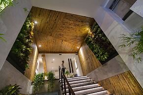 Silverland Min Hotel