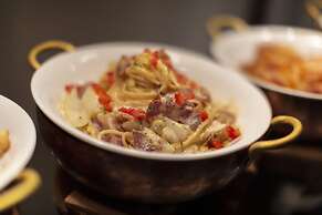 Silverland Min Hotel