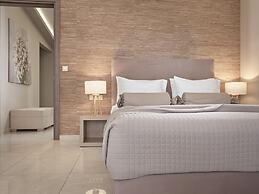 Koukounaria Hotel & Suites