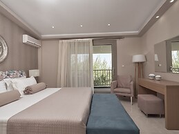 Koukounaria Hotel & Suites