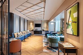 Sheraton Mall of the Emirates Hotel, Dubai