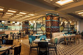 Sheraton Mall of the Emirates Hotel, Dubai