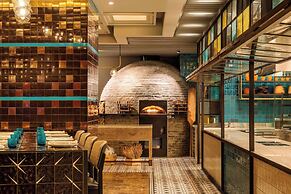 Sheraton Mall of the Emirates Hotel, Dubai