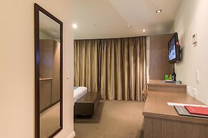 Mantra on Collins Hobart