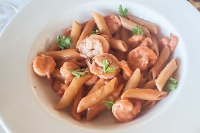 The Charming Lonno Lodge