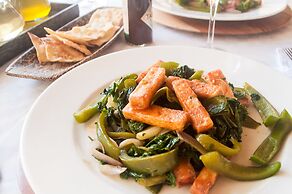 The Charming Lonno Lodge