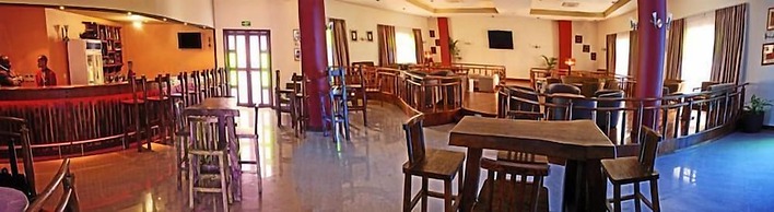 Snowcrest Hotel