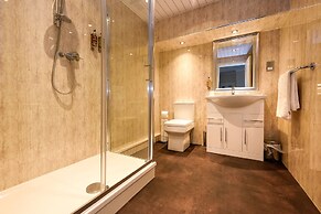 Cheshire Hospitality Ltd T/A Lennox Lea Studios & Apartments