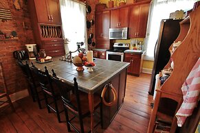 The Pines of Dresden B&B