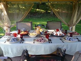 The Pines of Dresden B&B