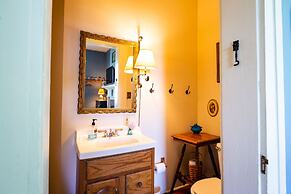 The Pines of Dresden B&B