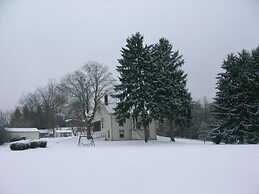 The Pines of Dresden B&B