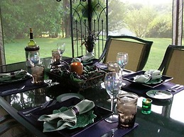 The Pines of Dresden B&B