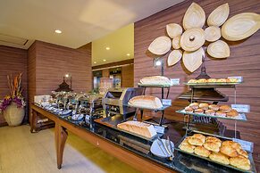 Golden Beach Cha-Am Hotel