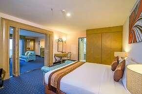 Golden Beach Cha-Am Hotel
