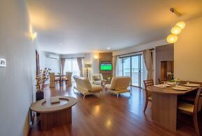 Golden Beach Cha-Am Hotel