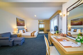 Golden Beach Cha-Am Hotel