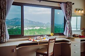 Golden Beach Cha-Am Hotel
