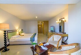 Golden Beach Cha-Am Hotel
