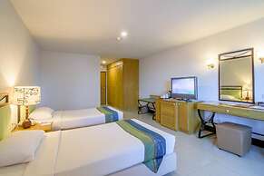 Golden Beach Cha-Am Hotel