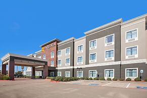 La Quinta Inn & Suites by Wyndham Pasadena North