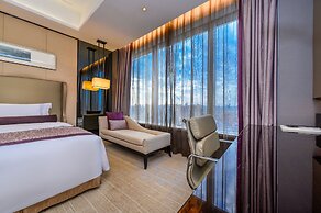 Crowne Plaza Huizhou by IHG